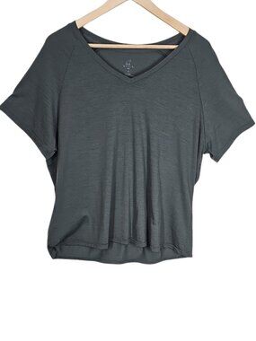 Woolx Mia V-Neck Merino Wool Short Sleeve Tee Size 1X Charcoal Gray Outdoor